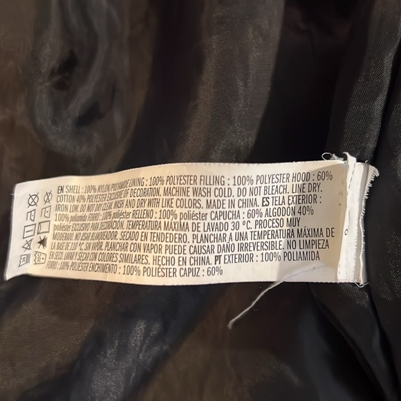 Forever 21 Men’s Hooded Bomber Jacket - Picture 10 of 10